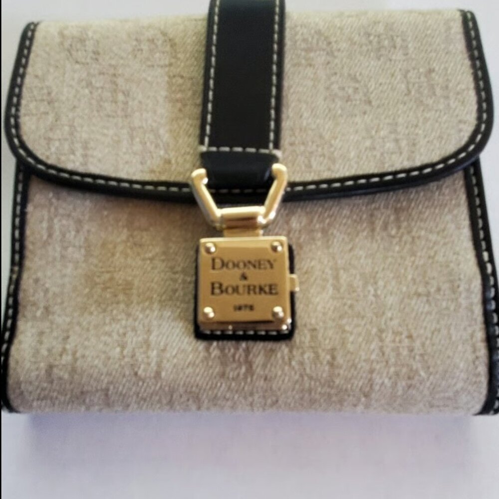 Vintage Dooney & Bourke Wallet
